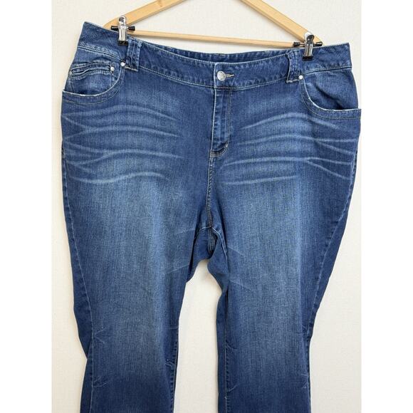 Lane Bryant Distinctly Boot Women’s Jeans Plus Sz 24 Average Inseam 30 Classic - Picture 2 of 15